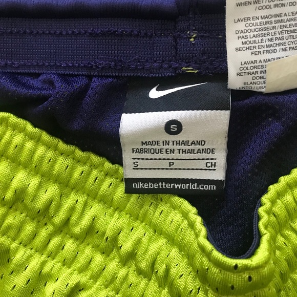 Nike shorts - Picture 2 of 2